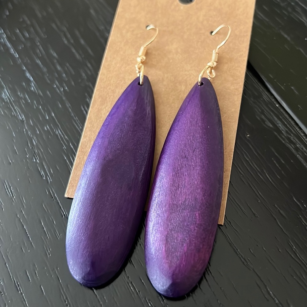 Purple Boho style wood earrings-NWT